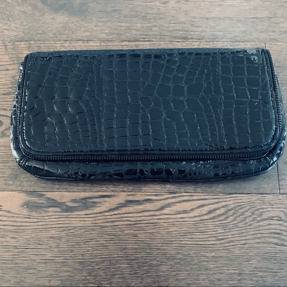 Nine West | Clutch with detachable chain - Picture 1 of 6